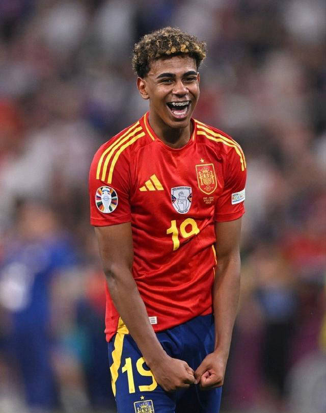 魔鬼赛程前闹内讧！利物浦遭遇四大危机，争四成球队终极目标