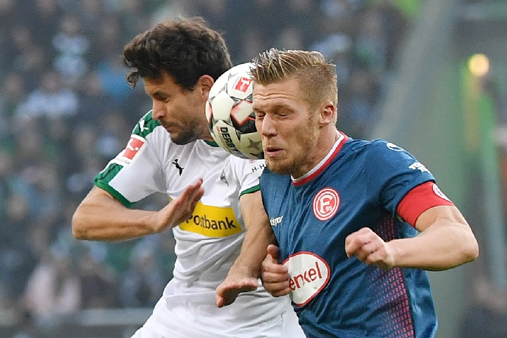 英超：阿森纳客场3-1击败诺维尔（阿森纳英超客场3比1力克诺维尔）