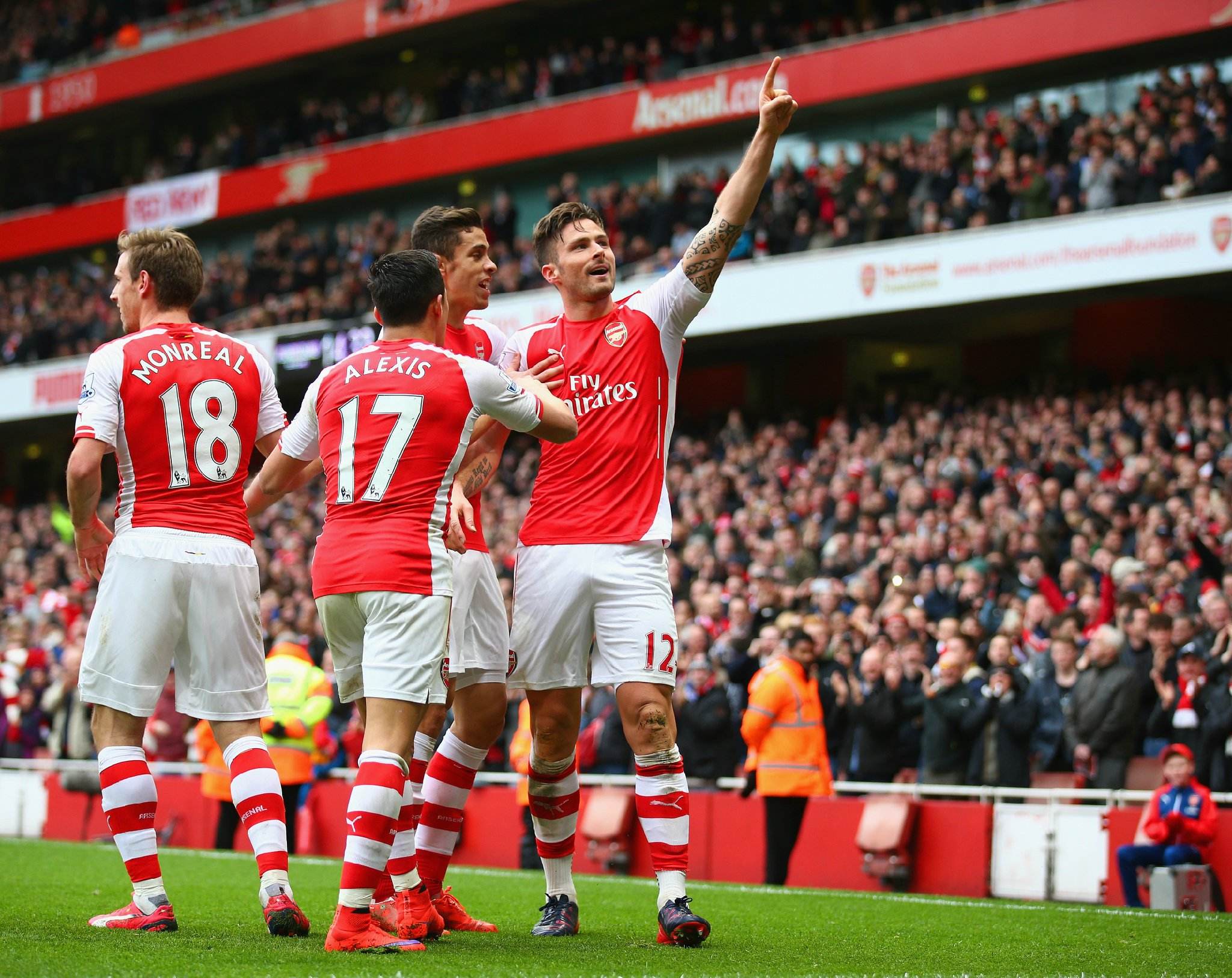 英超前瞻：狼队盼终结连败夺取首胜，近6次对战森林非平即负（英超前瞻：狼队力争止颓迎赛季首胜，此前6战森林未尝胜绩）