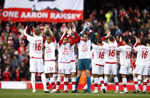 罗马诺：拜仁不会很快决定买断雅克松，但球员不会留在切尔西