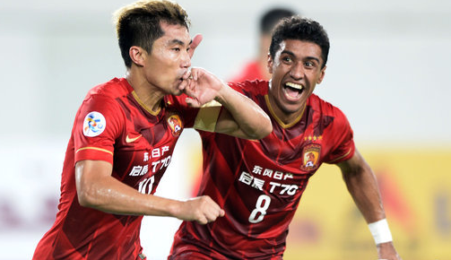 维拉客场4-3逆转布莱顿，终结其英超主场不败纪录，升至第三名。